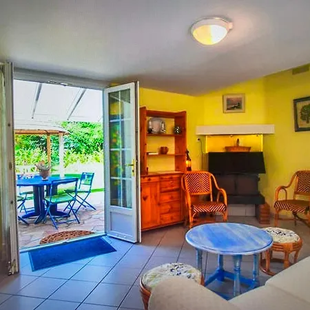 Apartament Au Coeur De La Pinede Piscine Mer *